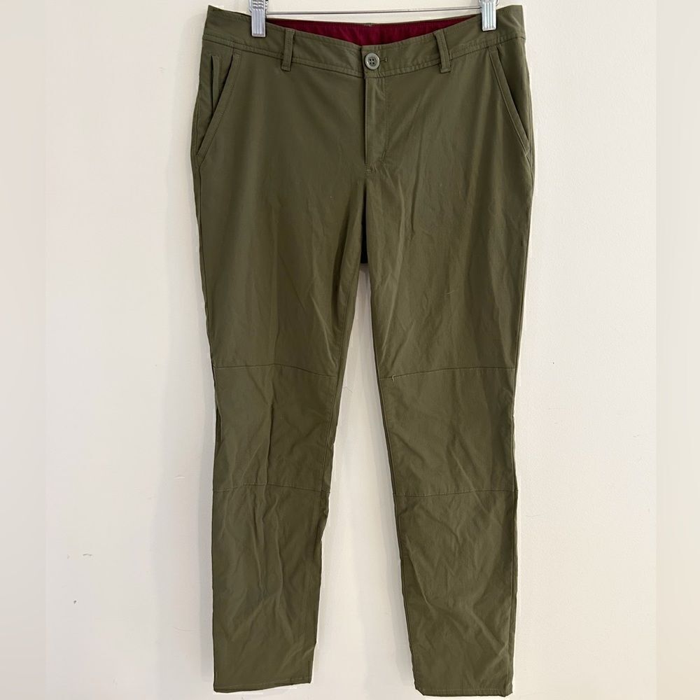 Eddie Bauer Army Green Pocket Hiking Chino Pants